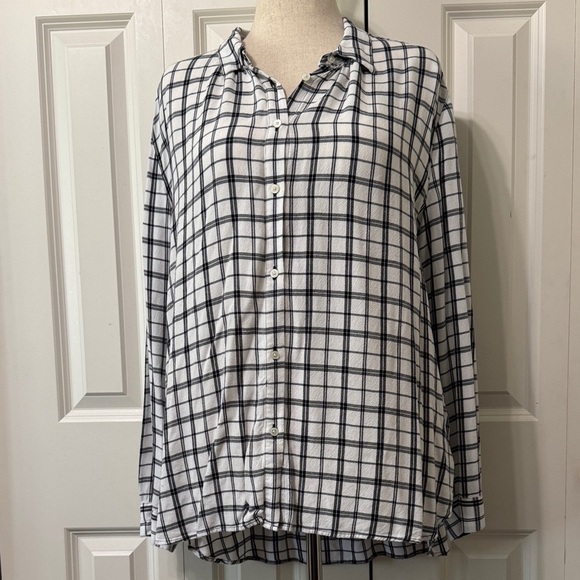 LOFT Black and White Plaid High-Low Tunic - Picture 3 of 10